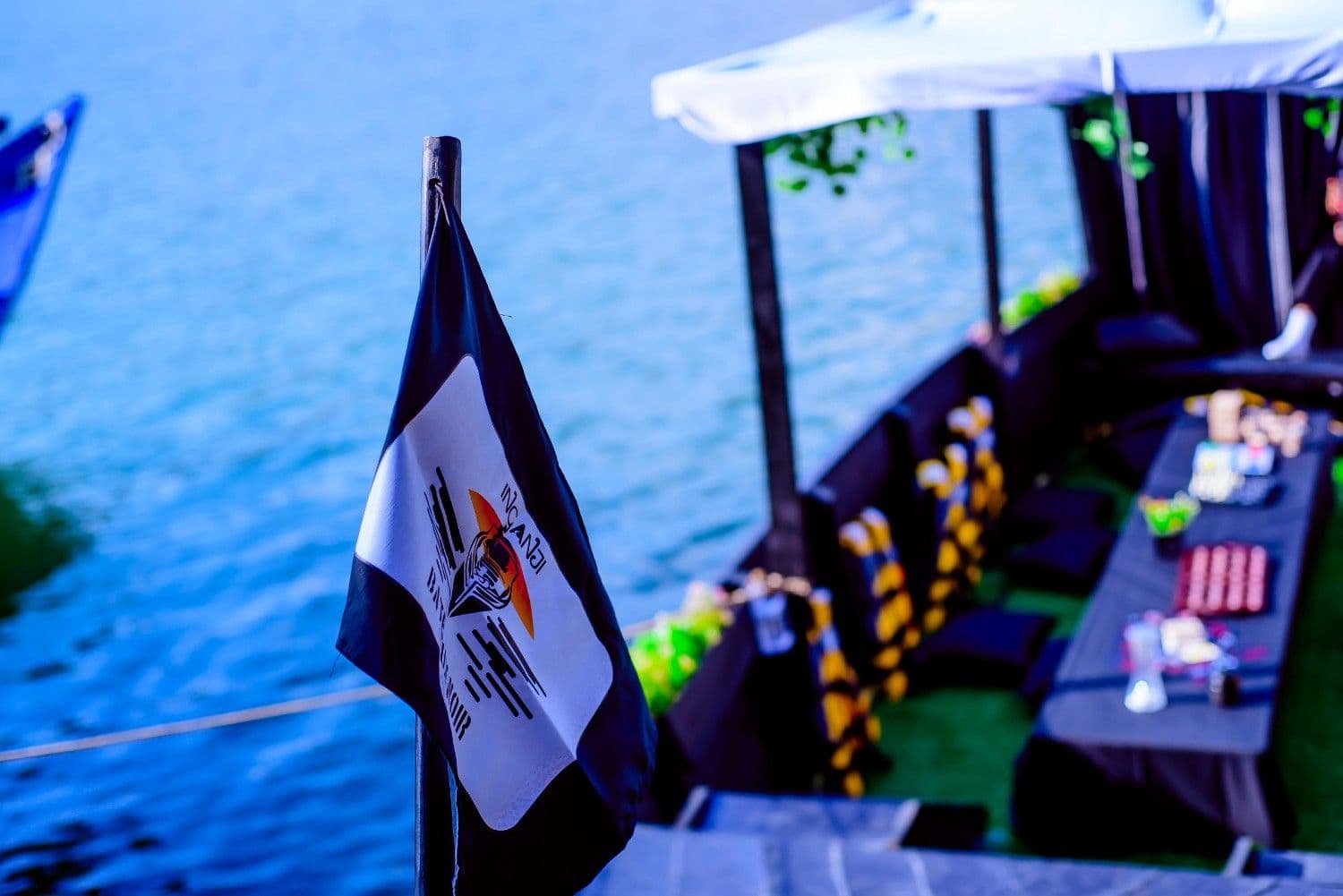 Inganji Bateaux Noir gallery 2